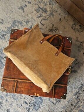 Parker Thatch Tote In Camel